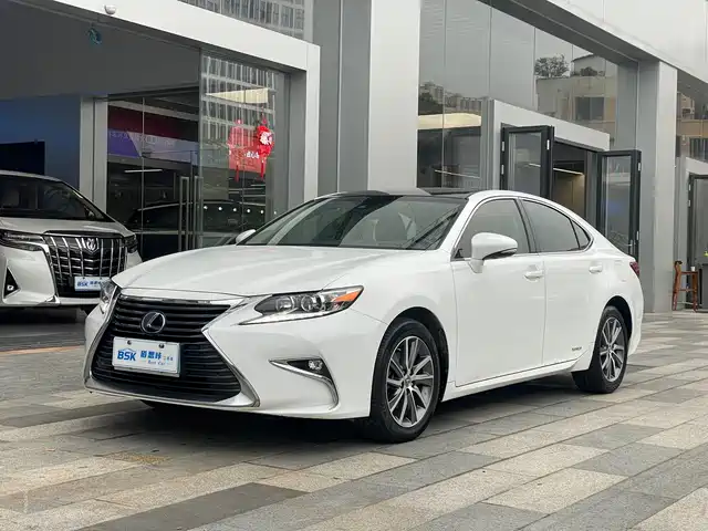 Lexus Lexus Es Lexus Es 2015 300h Comfort Edition