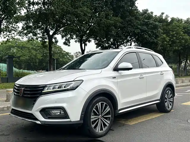 Roewe Roewe Rx5 New Energy Roewe Rx5 New Energy 2017 Erx5 50t Hybrid Internet Honor Flagship Edition — фото