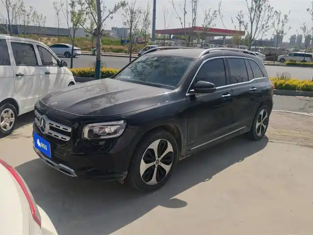 Mercedes-Benz Mercedes-Benz Glb Mercedes-Benz Glb 2023 Glb 220 Fashion Model — фото