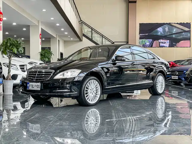 Mercedes-Benz Mercedes Benz S Class Mercedes-Benz S-Class 2012 S 600 L Grand Edition — фото