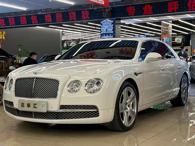 Bentley Galloping Flying Spur 2013 6.0t W12 Premium Edition