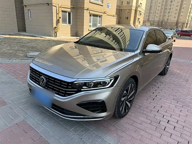 Volkswagen Passat Passat 2022 330tsi Deluxe Edition