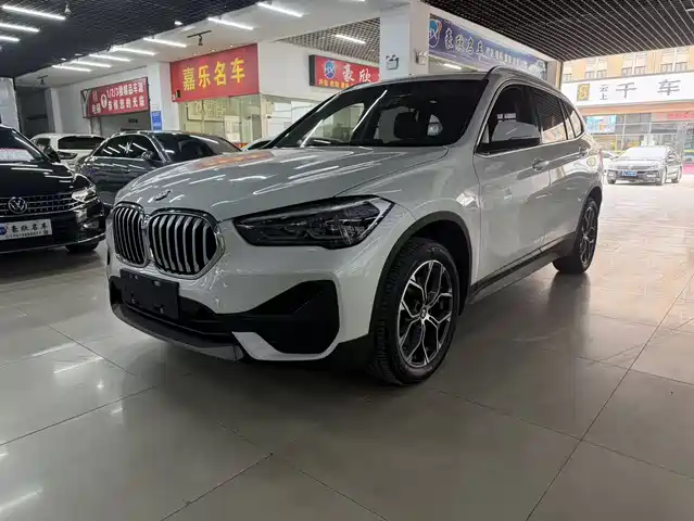 Bmw Bmw X1 Bmw X1 2022 Sdrive25li Leading Model — фото