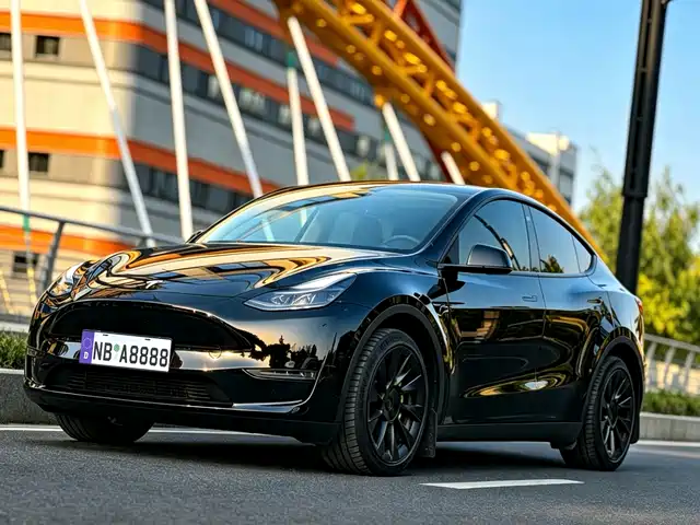 Tesla Model Y Model Y 2022 Facelift, Long-Range All-Wheel Drive Version