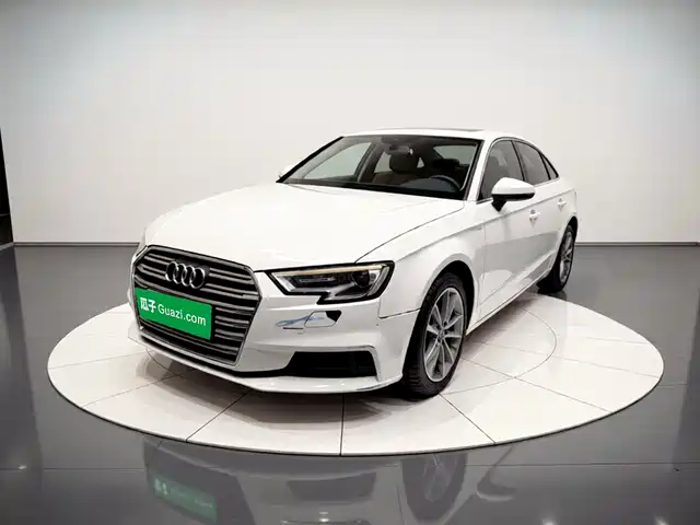 Audi Audi A3 Audi A3 2018 30th Anniversary Model Sportback 35 Tfsi Enterprising — фото