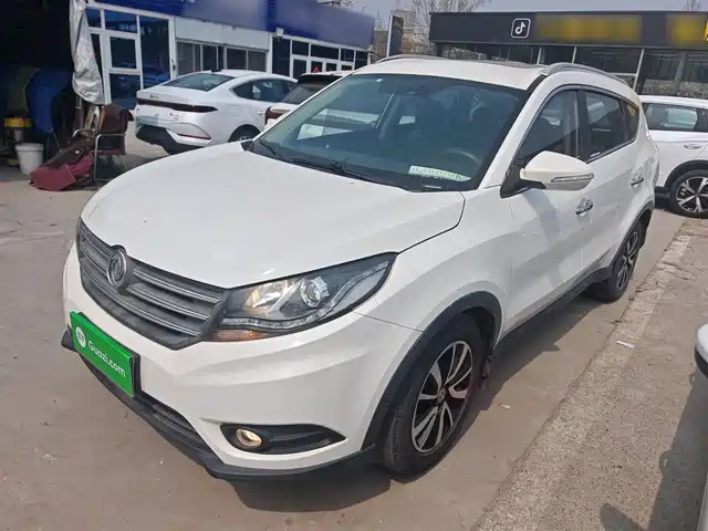 Dongfeng Scenery Scenery 580 Fengguang 580 2016 1.5t Manual Luxury Model