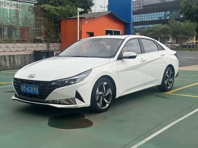 Hyundai Elantra Elantra 2022 1.5l Cvt Lux Premium Edition