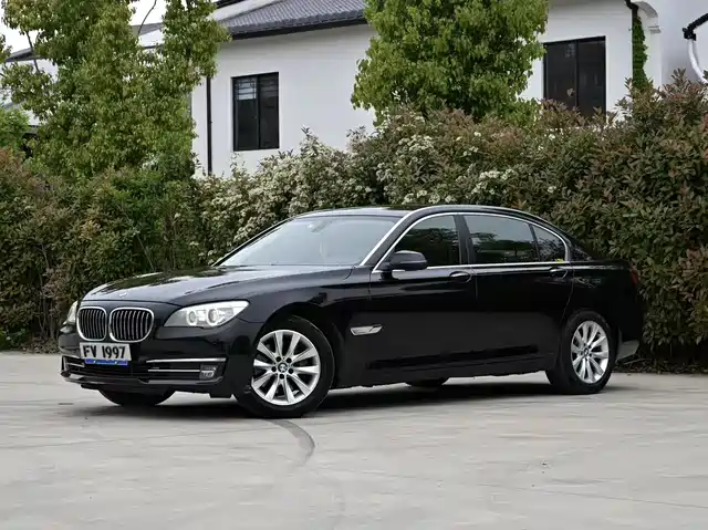 Bmw Bmw 7 Series Bmw 7 Series 2013 740li Leading Model — фото