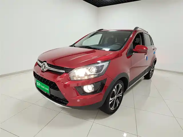 Baic Motor Shenbao X25 Saab X25 2015 1.5l Manual Elite Type