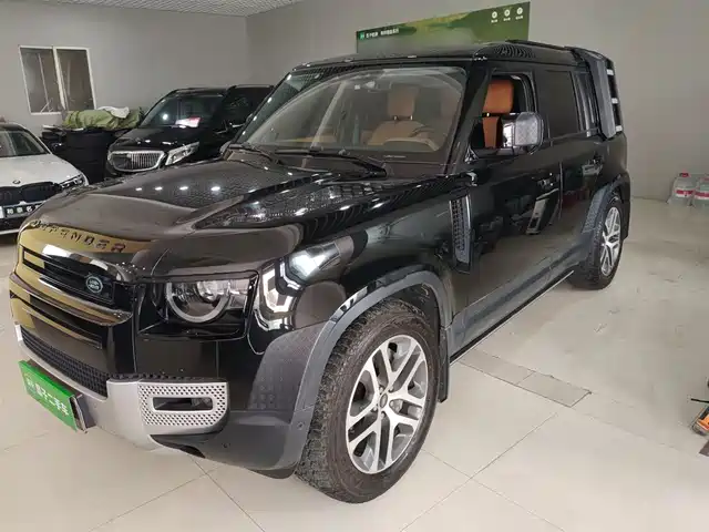 Land Rover Land Rover Defender Land Rover Defender 2024 110 3.0t P400 Dark Special Edition — фото