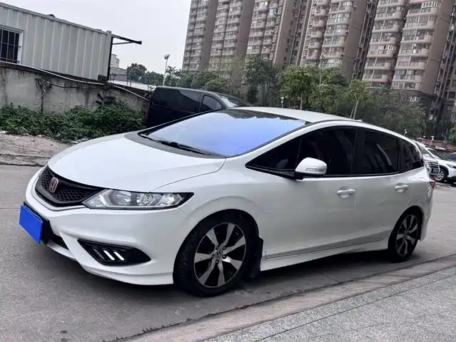 Honda Jed Jade 2014 1.8l Automatic Comfort Elite Version 5 Seats — фото