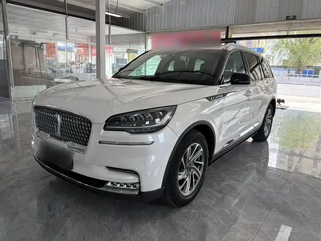 Lincoln Aviator Pilot 2020 3.0t V6 Four-Wheel Drive Exclusive Edition — фото