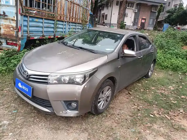 Toyota Corolla Corolla 2017 Facelift 1.6l S-Cvt Gl — фото
