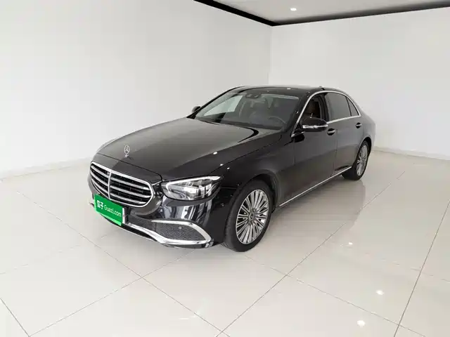 Mercedes-Benz Mercedes-Benz E-Class Mercedes-Benz E-Class 2023 Facelift E 300 L Luxury Model — фото