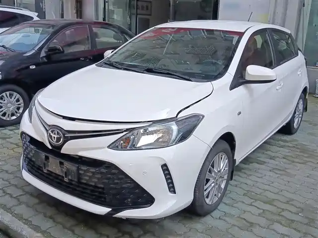Toyota Vios Fs Vios Fs 2017 1.5l Cvt Fenchi Edition — фото