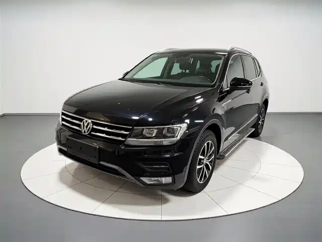 Volkswagen Tiguan L Tiguan L 2018 330tsi Automatic Two-Wheel Drive Luxury Version — фото