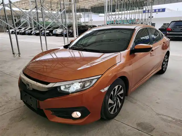 Honda Civic Civic 2016 220turbo Cvt Deluxe Edition — фото