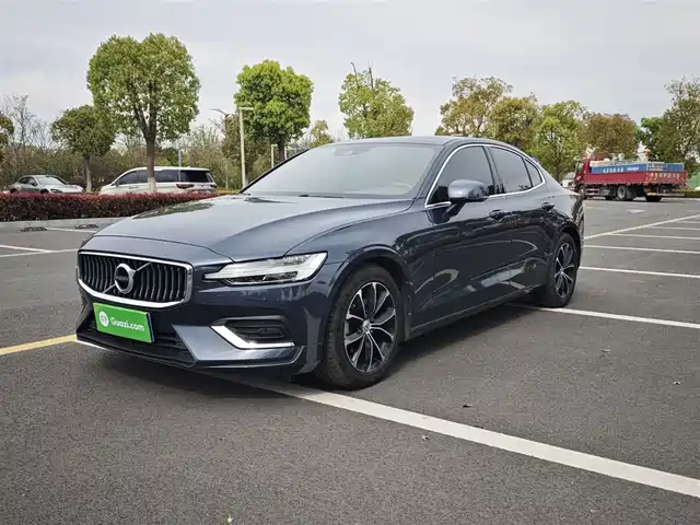 Volvo Volvo S60 Volvo S60 2021 T4 Zhiyi Luxury Edition
