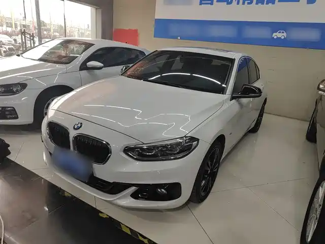 Bmw Bmw 1 Series Bmw 1 Series 2017 118i Design Package — фото