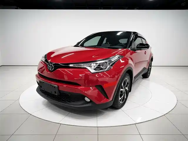 Toyota Toyota C-Hr Toyota C-Hr 2020 2.0l Leading Edition — фото
