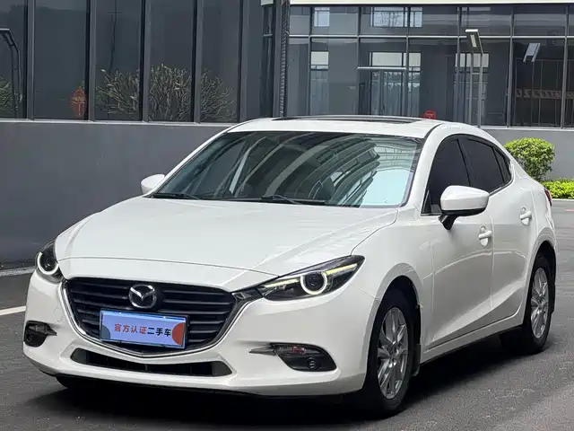 Mazda Mazda3 Angkesela Mazda3 Angkesela 2017 Sedan 1.5l Manual Luxury Model National V