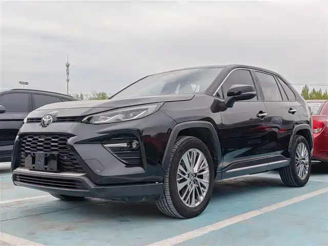 Toyota Willanda Wilanda 2020 2.0l Cvt Two-Wheel Drive Premium Version — фото