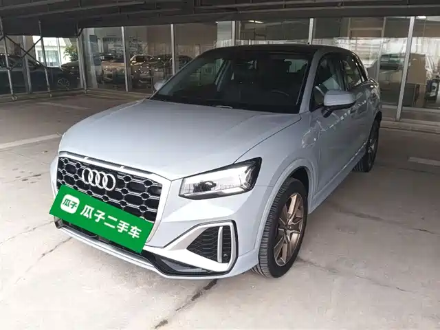 Audi Audi Q2l Audi Q2l 2024 35tfsi Fashionable And Dynamic — фото