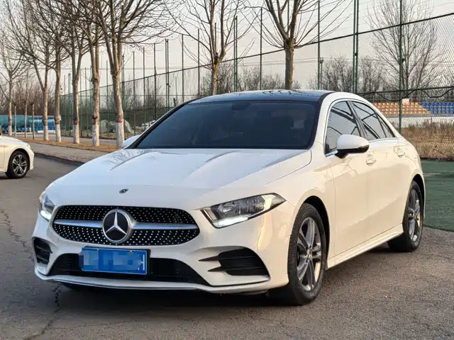 Mercedes-Benz Mercedes Benz A Class Mercedes-Benz A-Class 2022 Facelift A 180 L Sports Sedan — фото