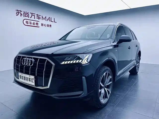 Audi Audi Q7 Audi Q7 2021 55 Tfsi Quattro S Line Sports Version — фото