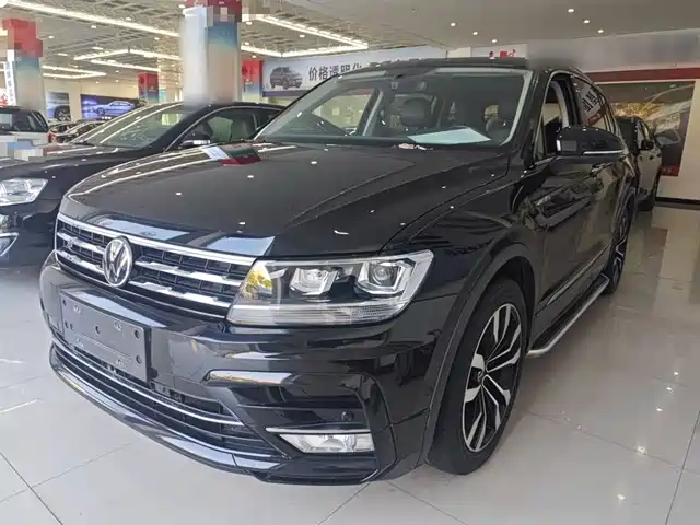 Volkswagen Tiguan L Tiguan L 2021 330tsi Automatic Two-Wheel Drive R-Line Version — фото