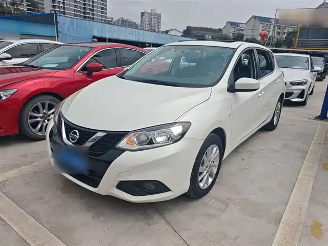Nissan Tiida Tiida 2019 1.6l Cvt Cool Version National Vi
