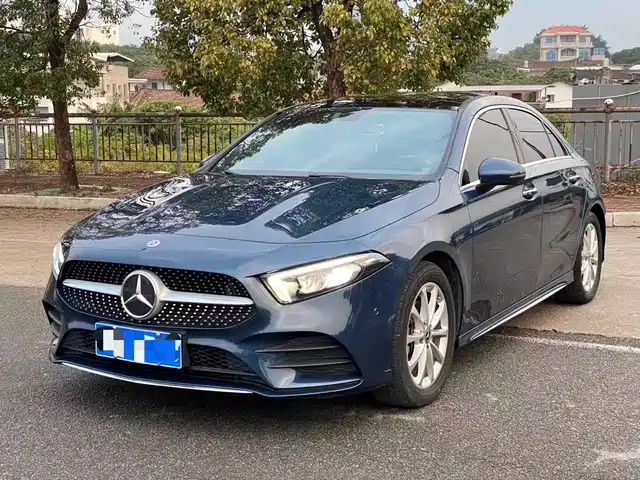 Mercedes-Benz Mercedes Benz A Class Mercedes-Benz A-Class 2019 A 200 L Sports Sedan