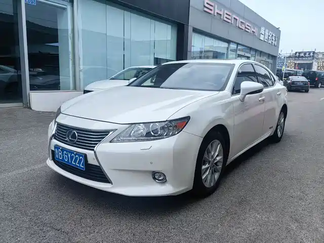 Lexus Lexus Es Lexus Es 2014 300h Elite Edition — фото