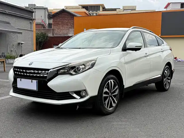 Qichen Venucia T90 Venucia T90 2018 2.0L CVT Intelligent Fashion Edition National V