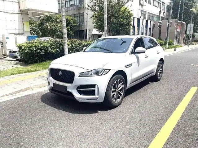 Jaguar Jaguar F-Pace Jaguar F-Pace 2018 Facelift 2.0t Four-Wheel Drive R-Sport Sports Version — фото