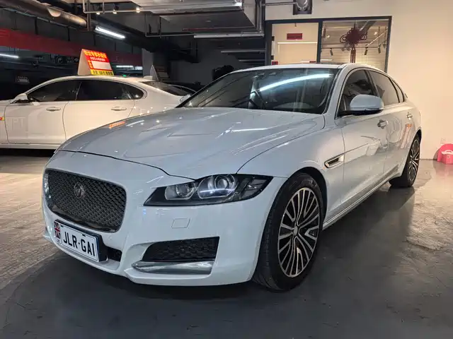 Jaguar Jaguar Xfl Jaguar Xfl 2017 Xfl 2.0t 240ps Deluxe Edition