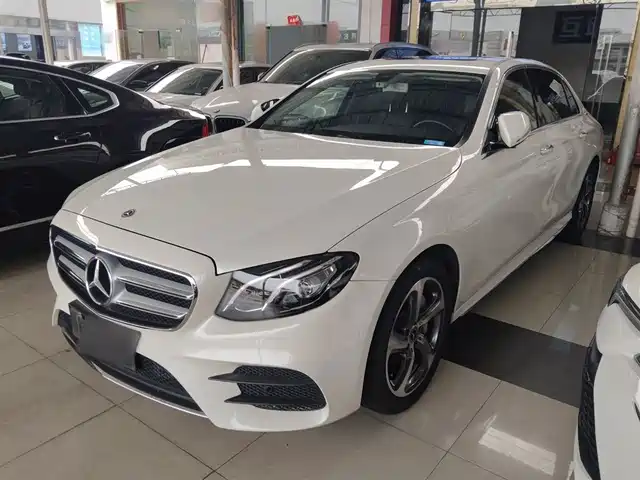 Mercedes-Benz Mercedes-Benz E-Class Mercedes-Benz E-Class 2017 E 300 L Sporty And Stylish