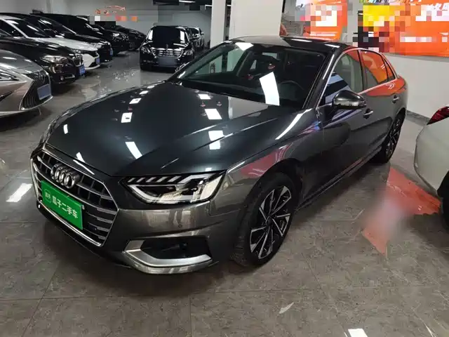 Audi Audi A4l Audi A4l 2023 40 Tfsi Fashionable And Elegant — фото