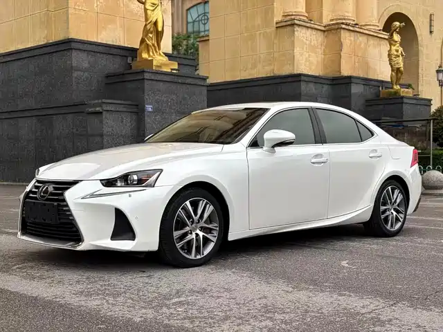 Lexus Lexus Is Lexus Is 2017 300 Leading Edition
