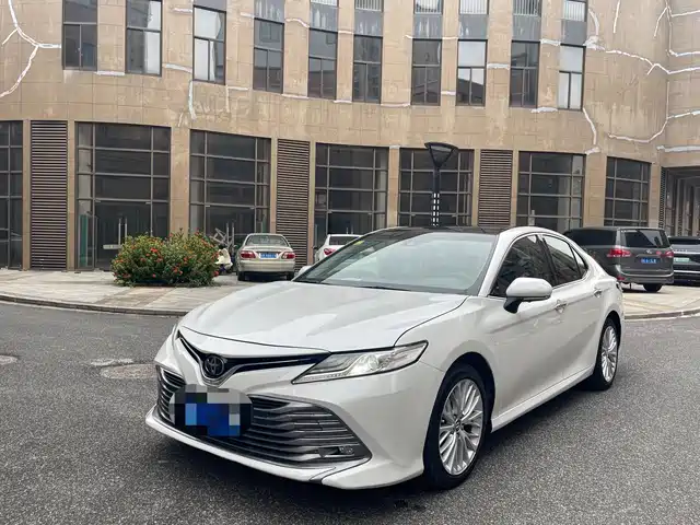 Toyota Camry Camry 2018 2.5g Deluxe Edition — фото