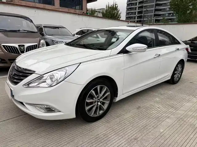 Hyundai Sonata Sonata 2013 2.0l Automatic Deluxe Edition — фото