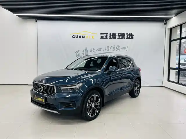 Volvo Volvo Xc40 Volvo Xc40 2021 T4 Four-Wheel Drive Zhiyuan Deluxe Edition — фото