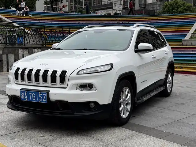 Jeep Free Light Liberty Light 2016 2.4l Leading Smart Edition
