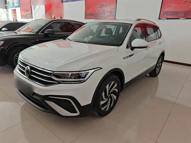 Volkswagen Tiguan L Tiguan L 2022 330tsi Automatic Two-Wheel Drive Smart Version — фото