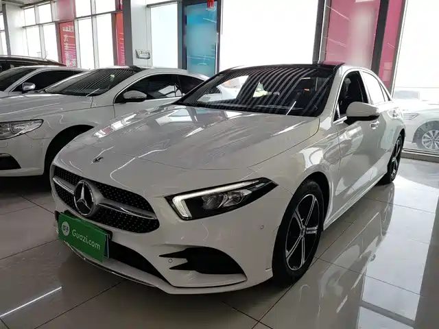 Mercedes-Benz Mercedes Benz A Class Mercedes-Benz A-Class 2022 Facelift Three A 200 L Sports Sedan Fashionable