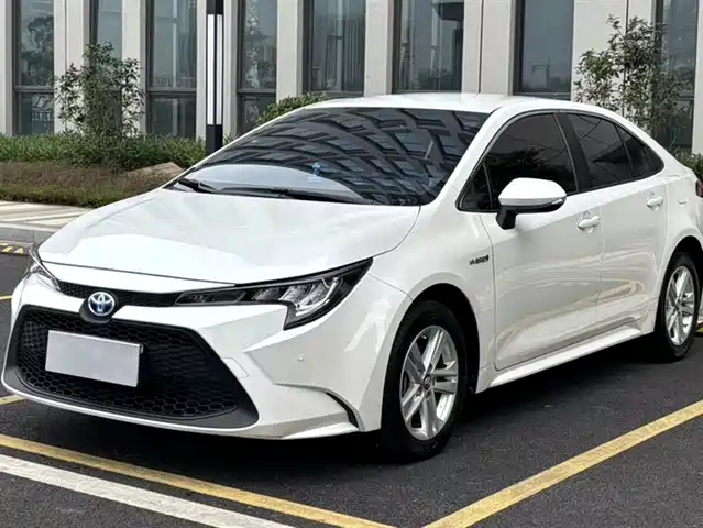 Toyota Lei Ling Ralink 2021 Dual Engine 1.8h E-Cvt Advanced Edition — фото