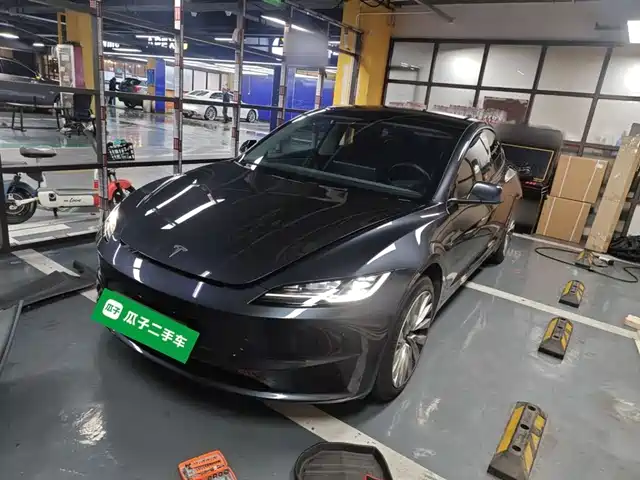 Tesla Model 3 Model 3 2023 Rear-Wheel Drive Version — фото