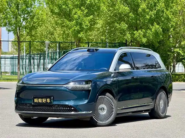 Aito Asks The World Wenjie M9 Wenjie M9 2024 Extended Range Ultra Version 42kwh 6-Seater Version — фото