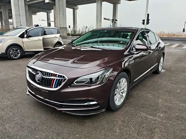Buick Lacrosse Lacrosse 2018 20t Elite — фото