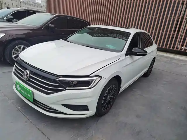 Volkswagen Sagitar Sagitar 2019 200tsi Dsg Comfort Model National Vi — фото